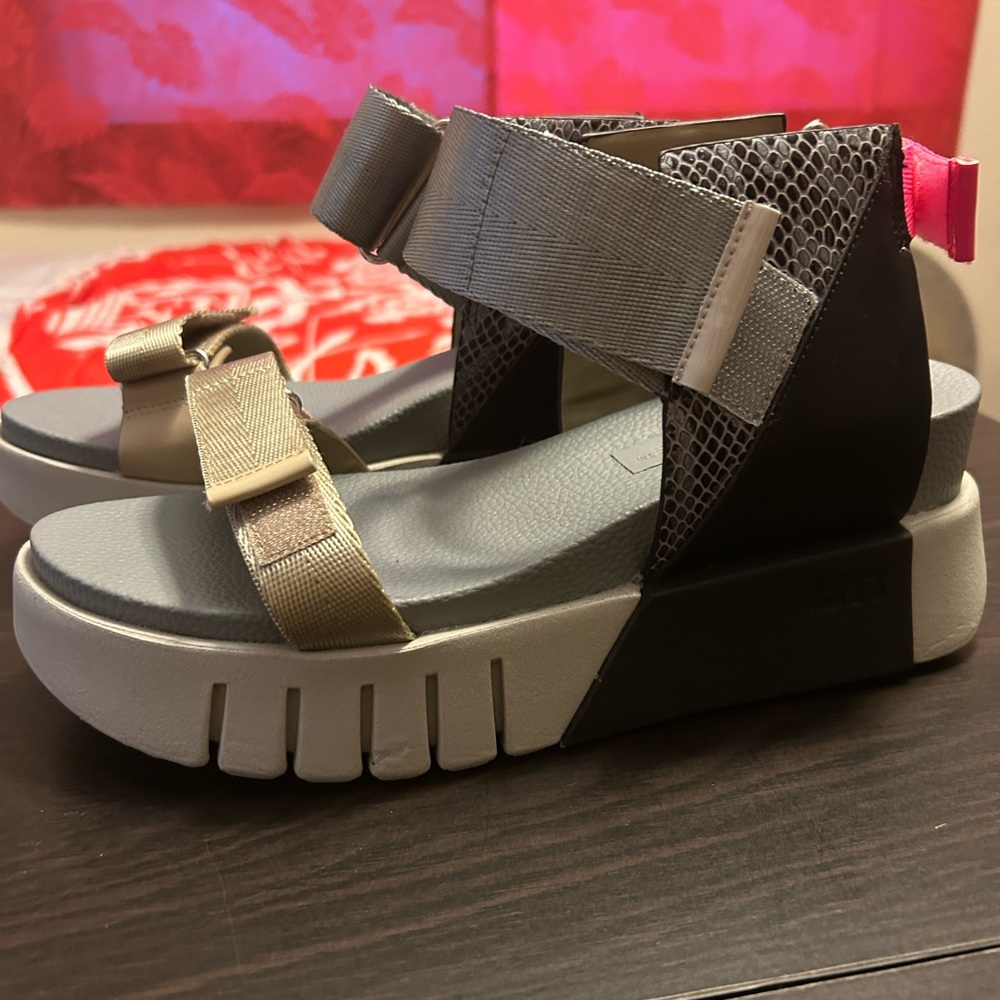 United Nude Sandal Delta Run Neon Pink size EU 41/10